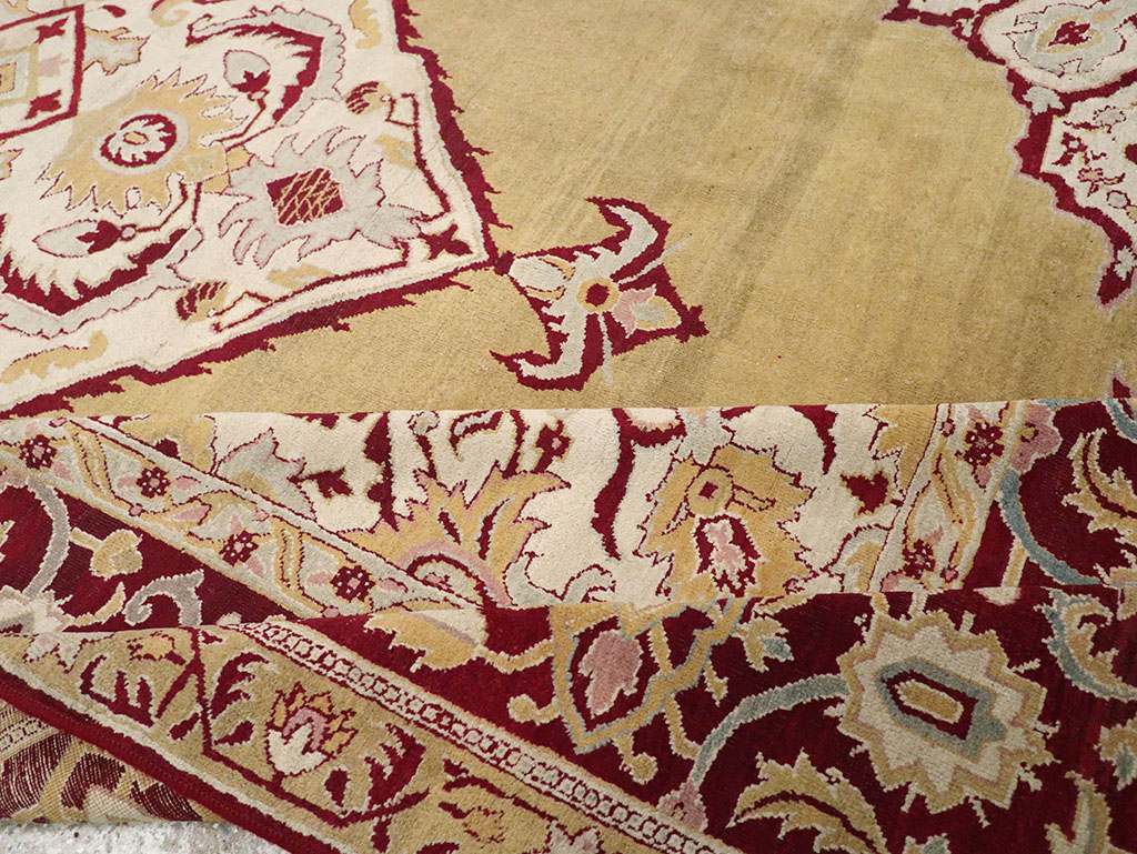 Antique Indian Agra Carpet, No.8125 - Gsblank