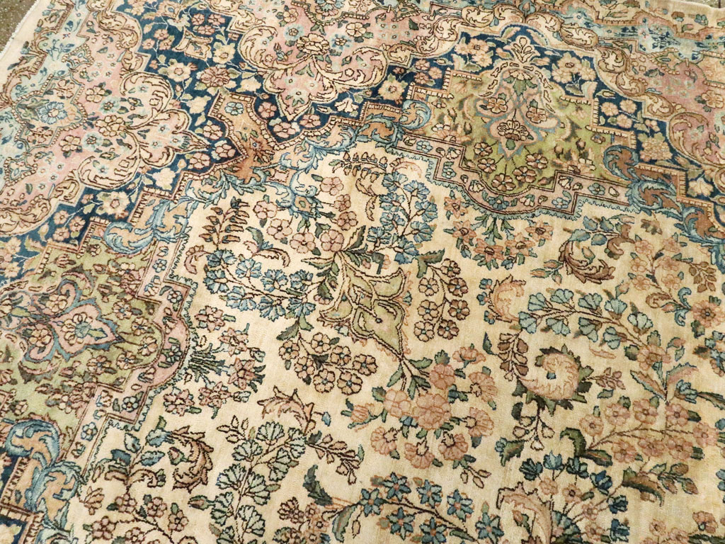 Vintage Persian Kerman Carpet, No.8155 - Gsblank