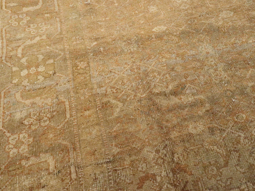 Antique Persian Mahal Rug, No.8238 - Gsblank