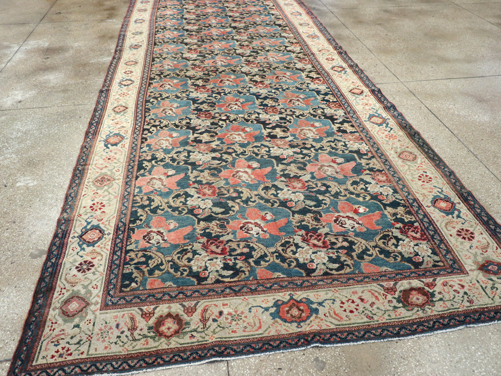Antique Persian Malayer Gallery Carpet, No.8241 - Gsblank