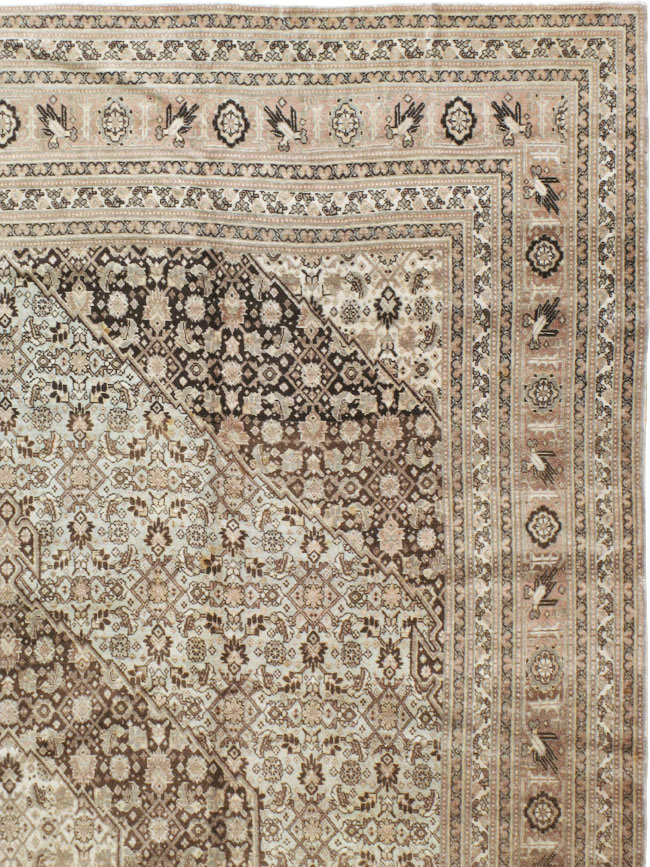 Antique Persian Tabriz Carpet, No.8320 - Gsblank