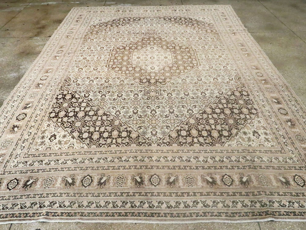 Antique Persian Tabriz Carpet, No.8320 - Gsblank