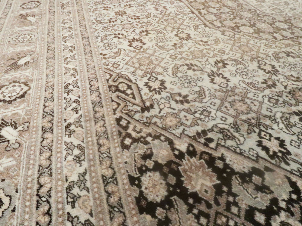Antique Persian Tabriz Carpet, No.8320 - Gsblank