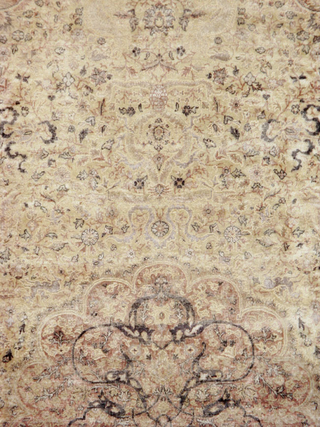 Antique Turkish Sivas Carpet, No.8322 - Gsblank