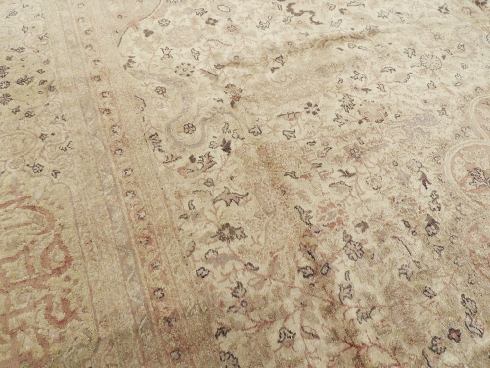 Antique Turkish Sivas Carpet, No.8322 - Gsblank