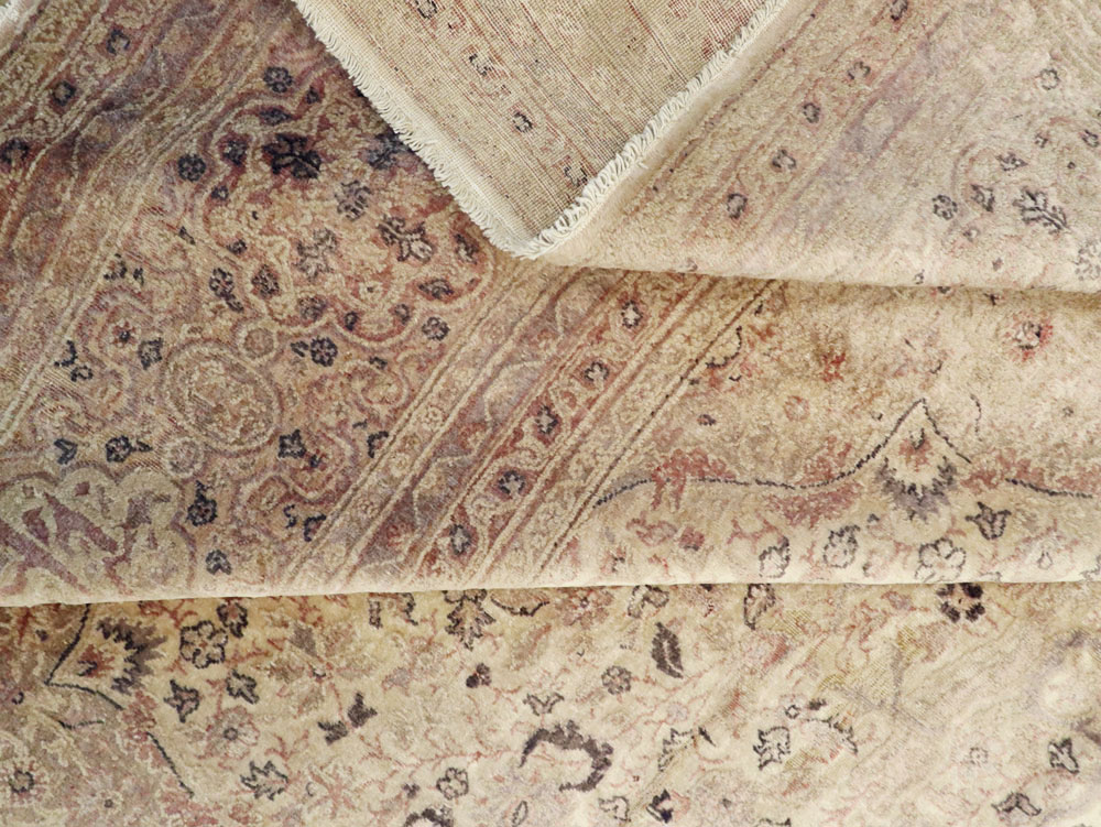 Antique Turkish Sivas Carpet, No.8322 - Gsblank