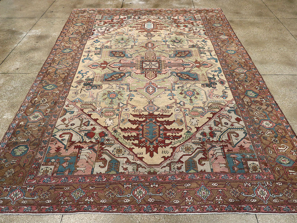 Antique Persian Serapi Carpet, No.8356 - Gsblank