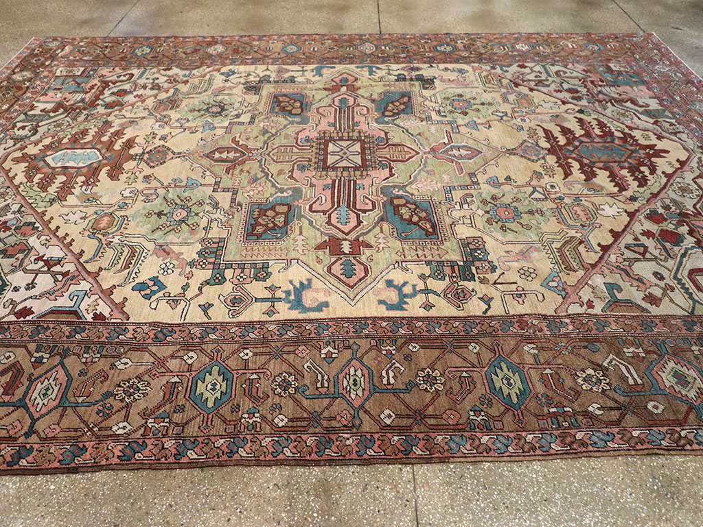 Antique Persian Serapi Carpet, No.8356 - Gsblank