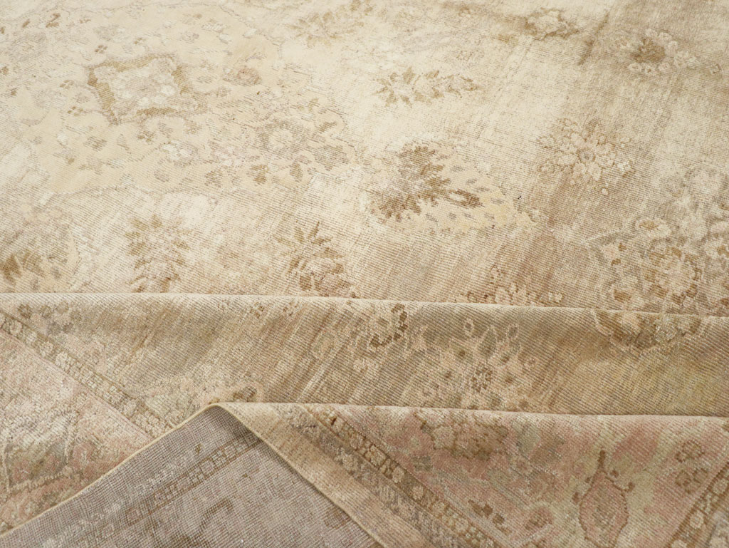 Antique Persian Sultanabad Carpet, No.8383 - Gsblank