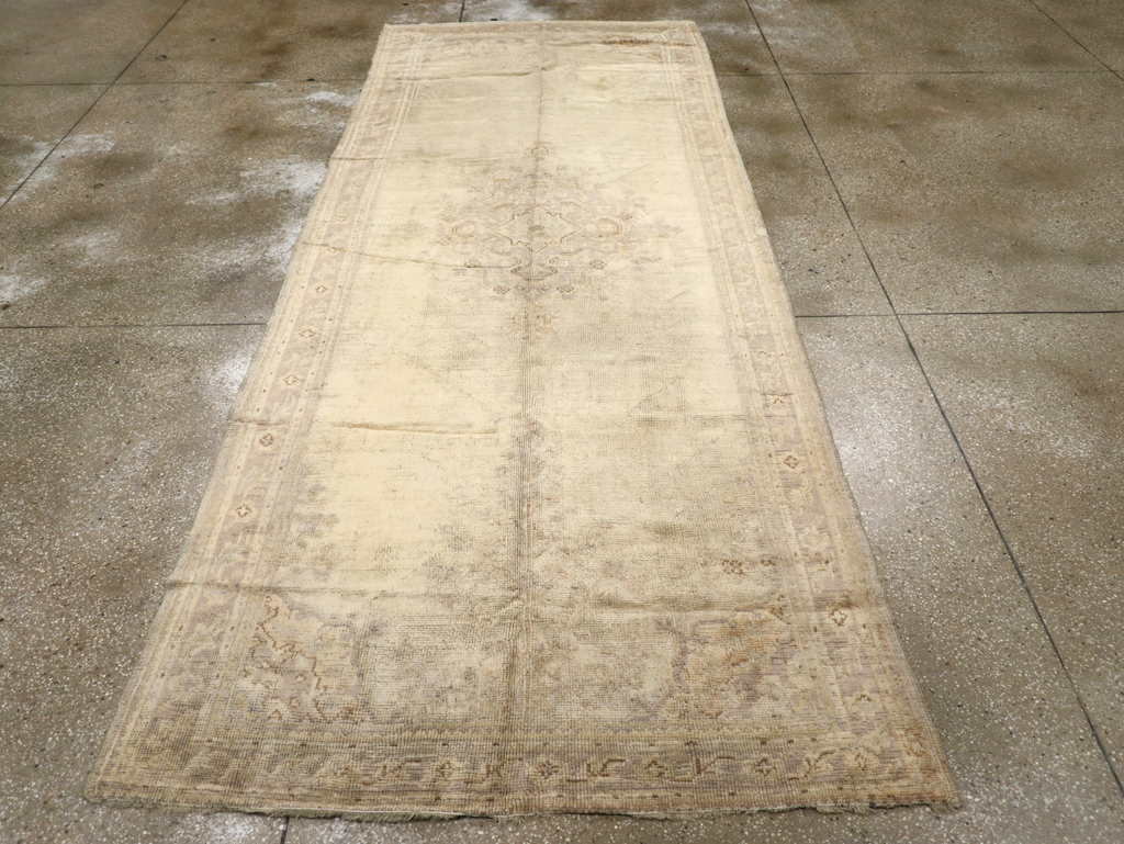 Antique Turkish Oushak Gallery Carpet, No.8404 - Gsblank