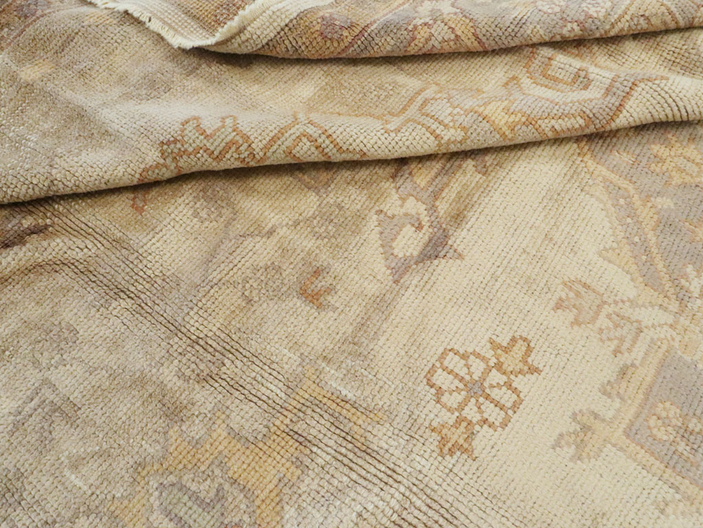 Vintage Turkish Oushak Carpet, No.8405 - Gsblank