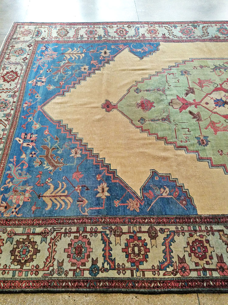 Antique Persian Bakshaish Carpet, No.8455 - Gsblank