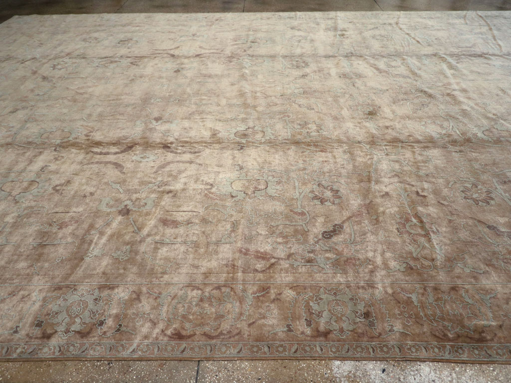 Antique Indian Agra Carpet, No.8497 - Gsblank