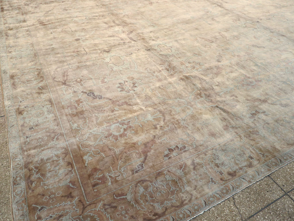 Antique Indian Agra Carpet, No.8497 - Gsblank