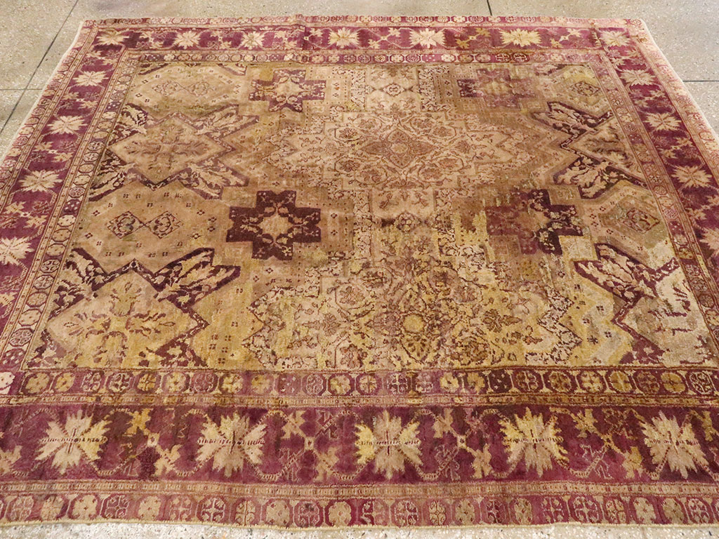 Antique Indian Agra Carpet, No.8526 - Gsblank