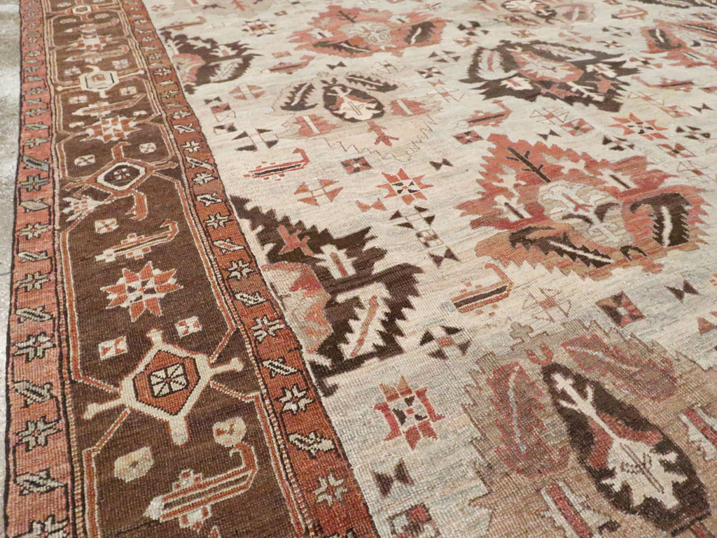 Antique Persian Heriz Carpet, No.8540 - Gsblank