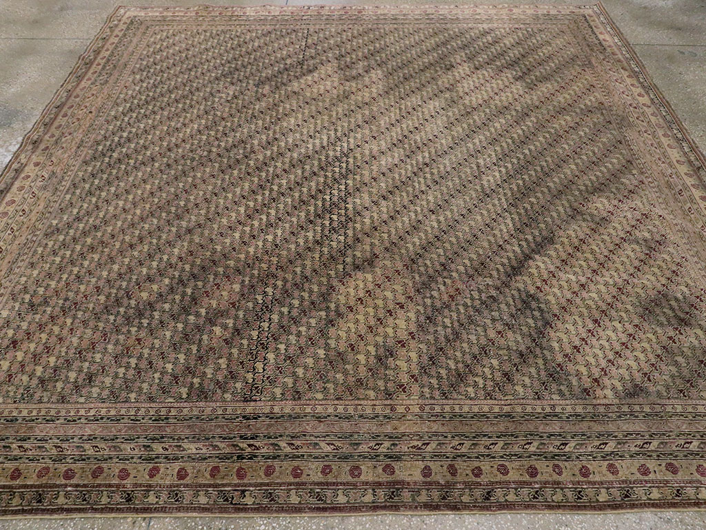Antique Indian Agra Square Carpet, No.8541 - Gsblank