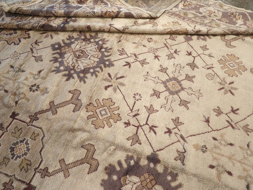 Vintage Turkish Oushak Carpet, No.8609 - Gsblank