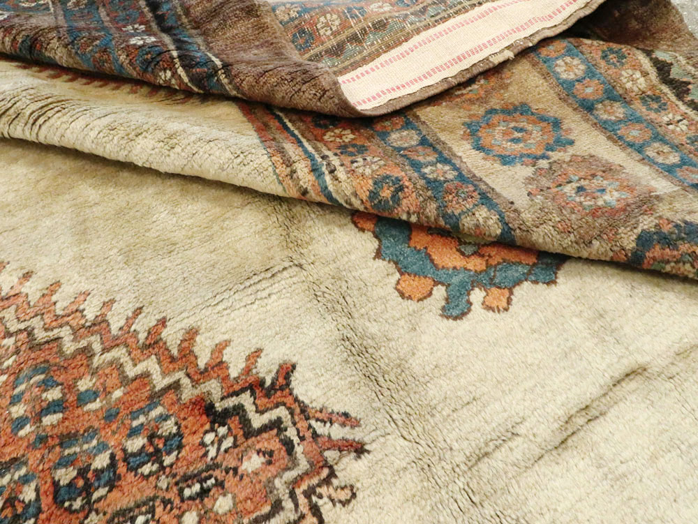 Antique Persian Bakshaish Carpet, No.8610 - Gsblank