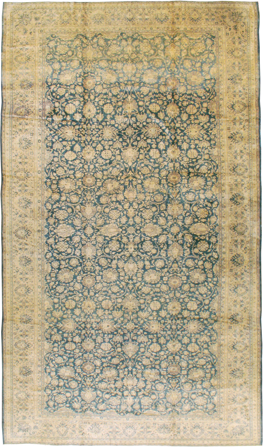 Antique Persian Sarouk Carpet, No.8616 - Gsblank