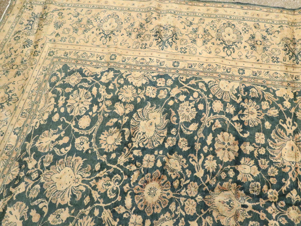 Antique Persian Sarouk Carpet, No.8616 - Gsblank