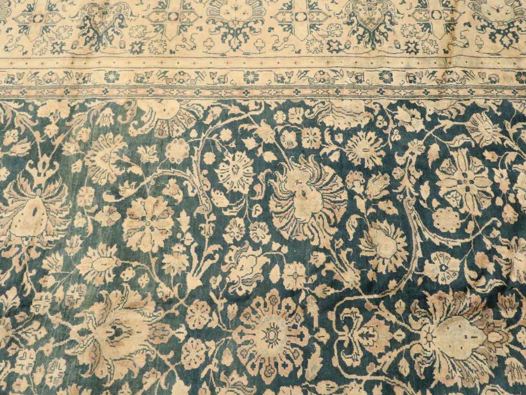Antique Persian Sarouk Carpet, No.8616 - Gsblank