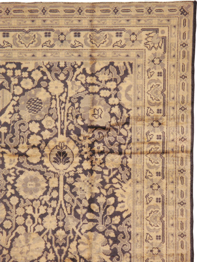 Vintage Indian Lahore Accent Carpet, No.8702 - Gsblank
