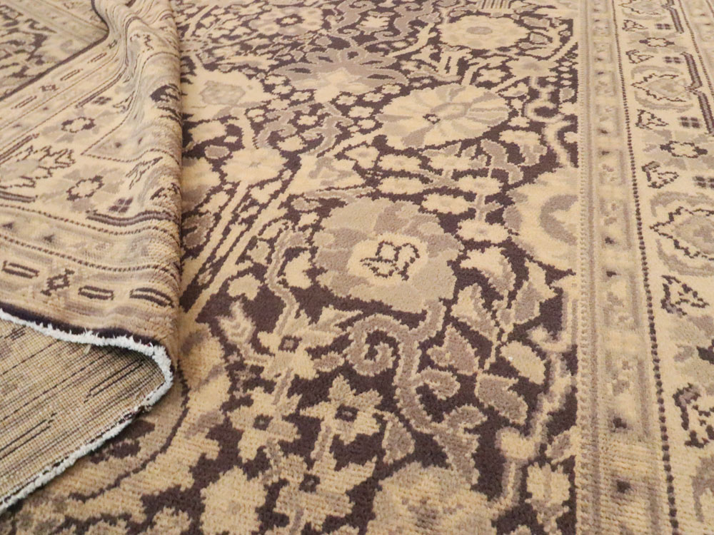 Vintage Indian Lahore Accent Carpet, No.8702 - Gsblank