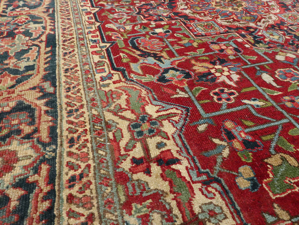 Vintage Persian Heriz Carpet, No.8713 - Gsblank