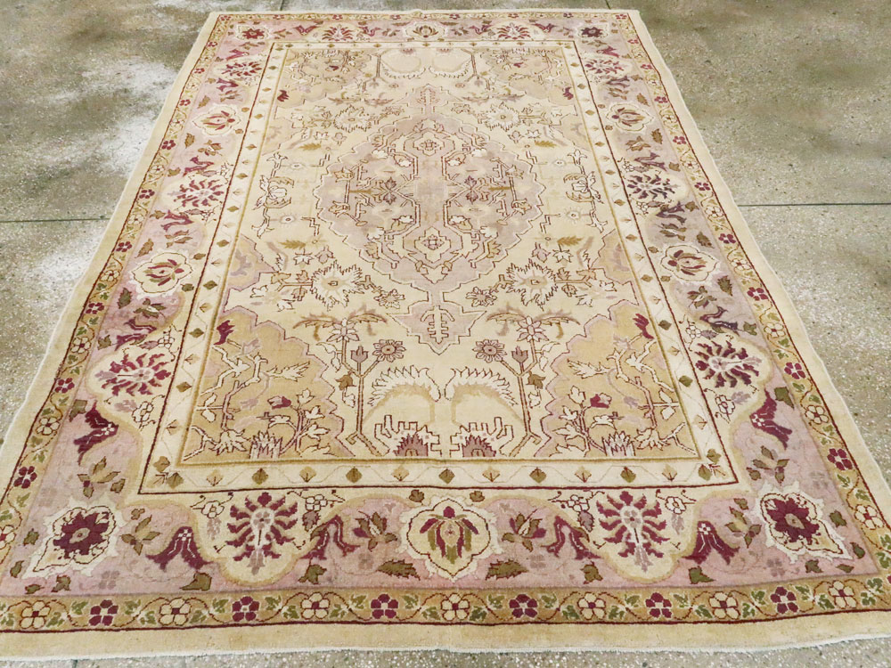 Antique Indian Agra Carpet, No.8730 - Gsblank