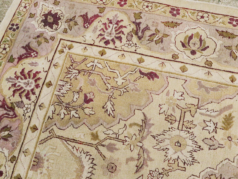 Antique Indian Agra Carpet, No.8730 - Gsblank