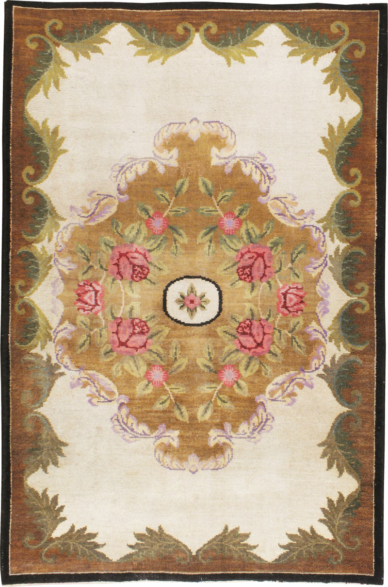 Vintage European Continental Carpet, No.8774 - Gsblank