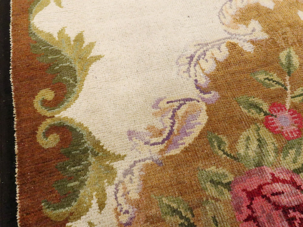 Vintage European Continental Carpet, No.8774 - Gsblank