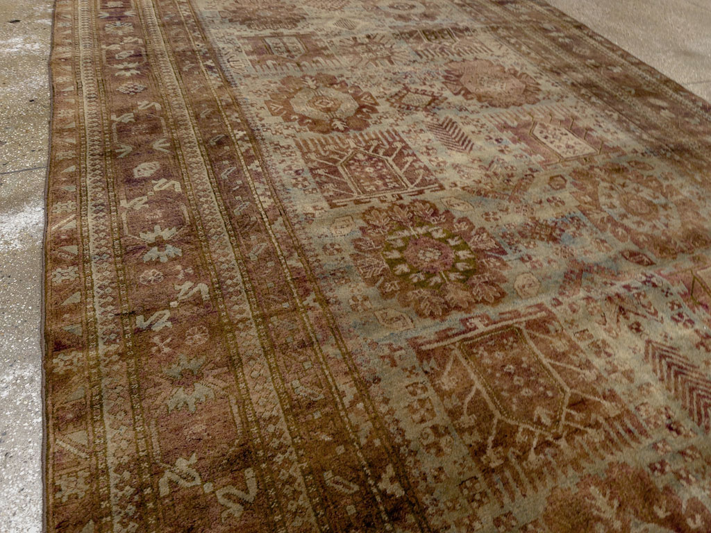 Antique Indian Agra Gallery Carpet, No.8782 - Gsblank