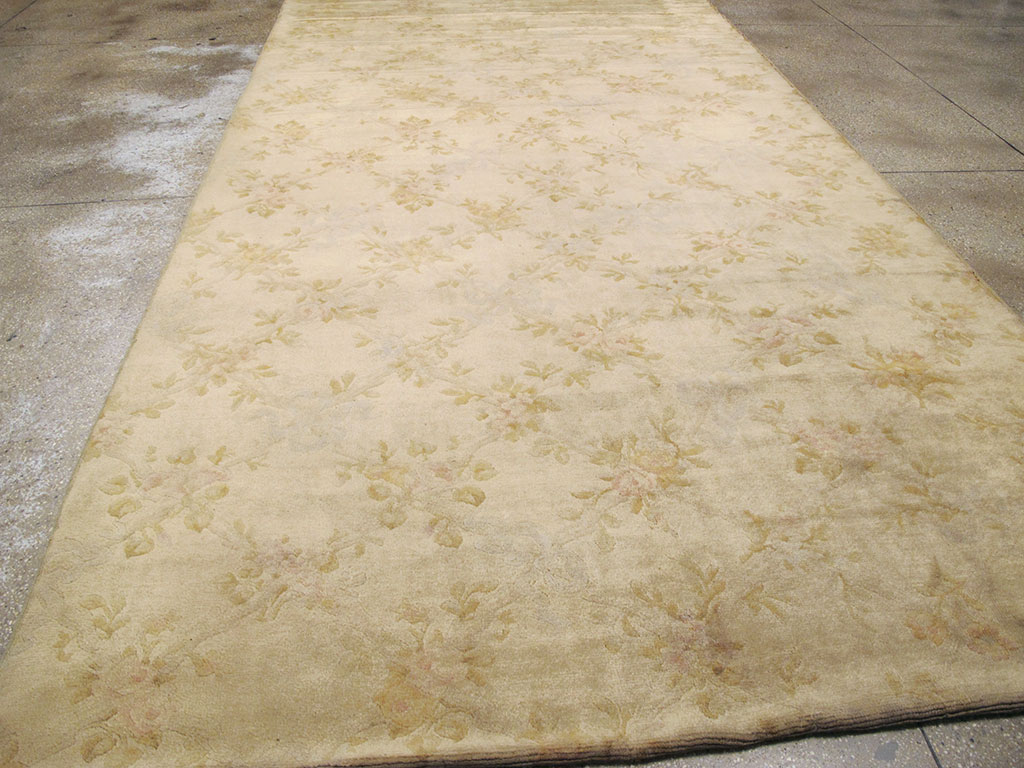 Vintage European Savonnerie Carpet, No.8783 - Gsblank