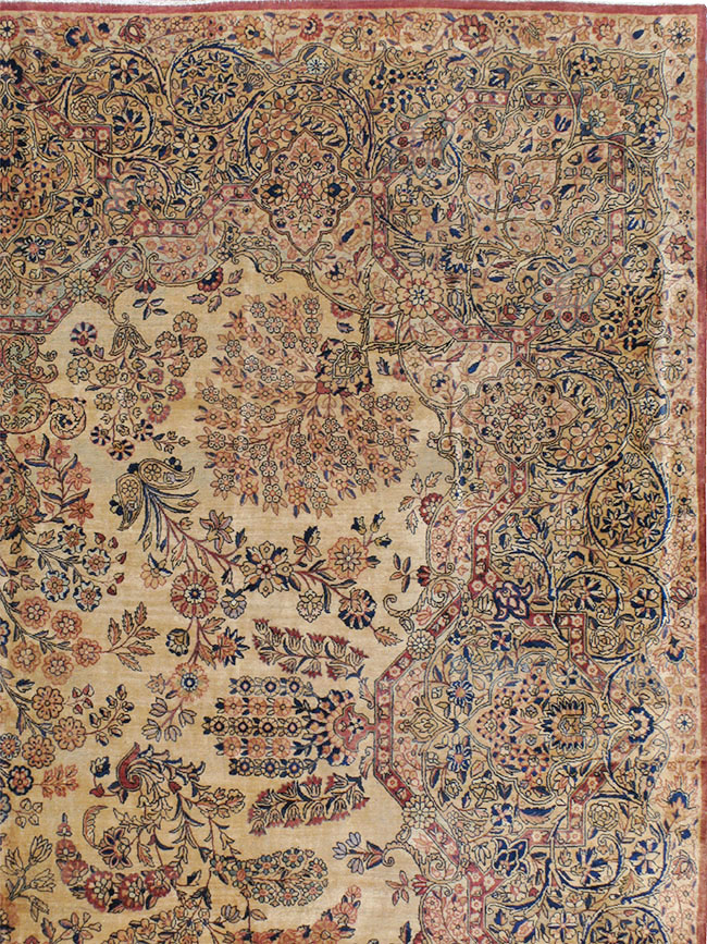 Vintage Persian Kerman Carpet, No.8822 - Gsblank