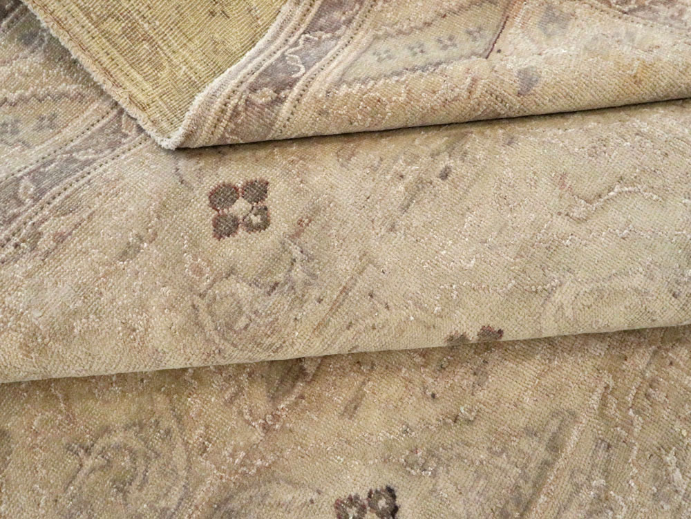 Vintage Turkish Sivas Carpet, No.8825 - Gsblank