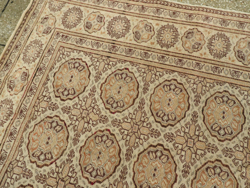 Vintage Turkish Sivas Carpet, No.8851 - Gsblank