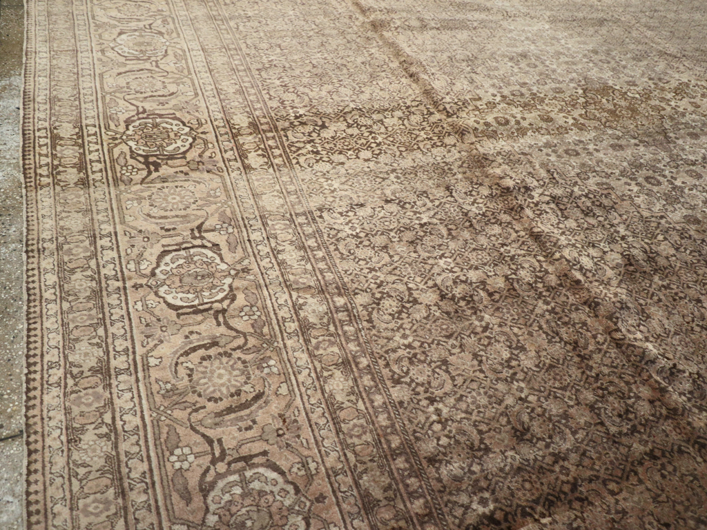 Antique Persian Tabriz Carpet, No.8864 - Gsblank