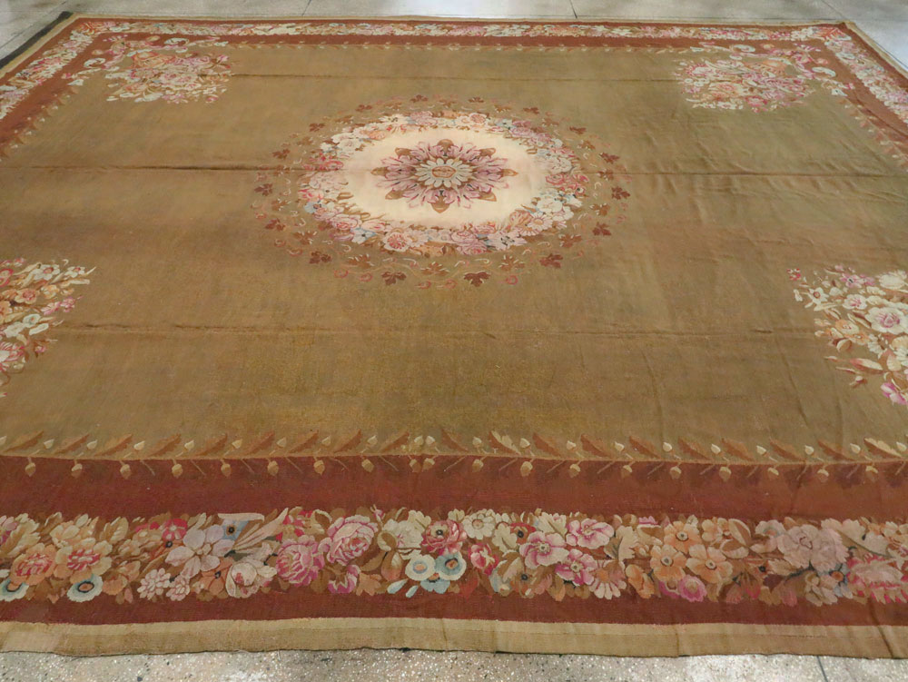 Antique French Aubusson Carpet, No.8866 - Gsblank