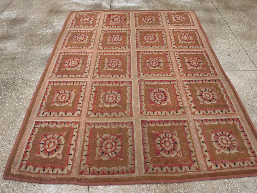 Antique French Aubusson Carpet, No.8882 - Gsblank