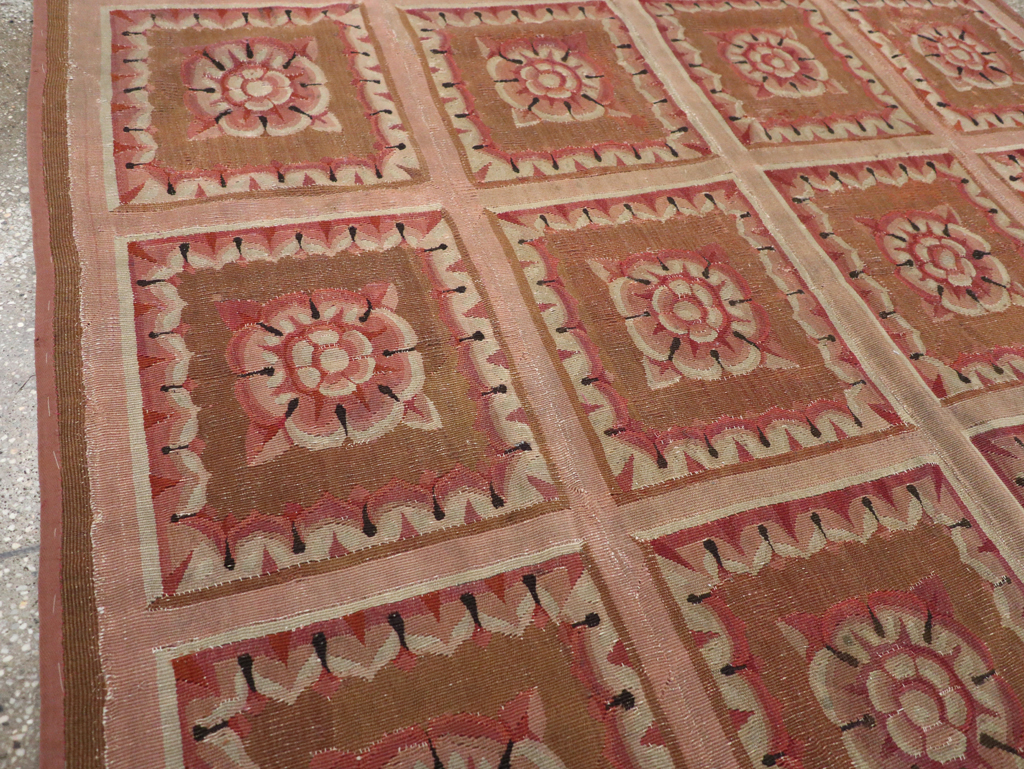 Antique French Aubusson Carpet, No.8882 - Gsblank