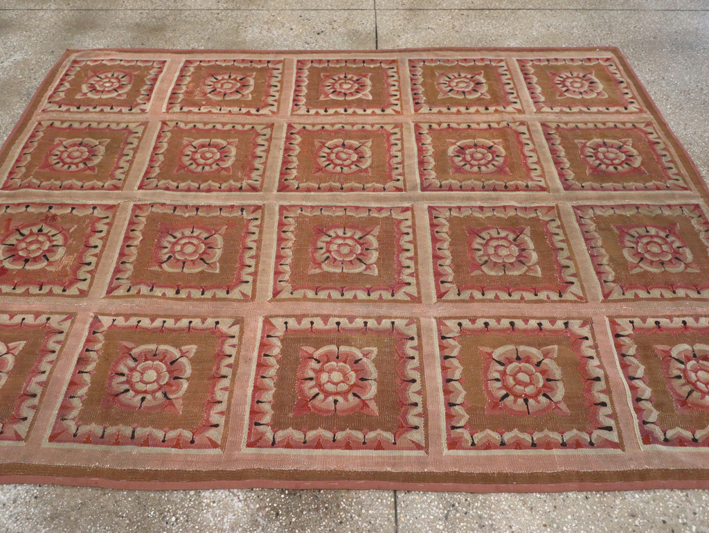 Antique French Aubusson Carpet, No.8882 - Gsblank