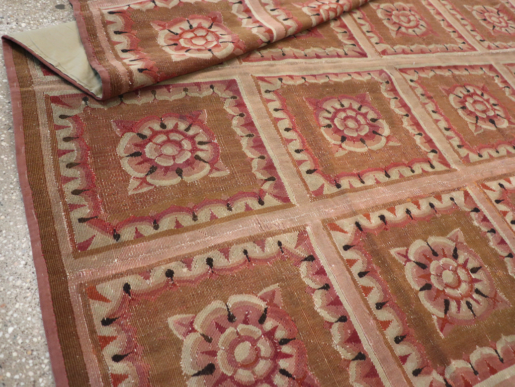 Antique French Aubusson Carpet, No.8882 - Gsblank