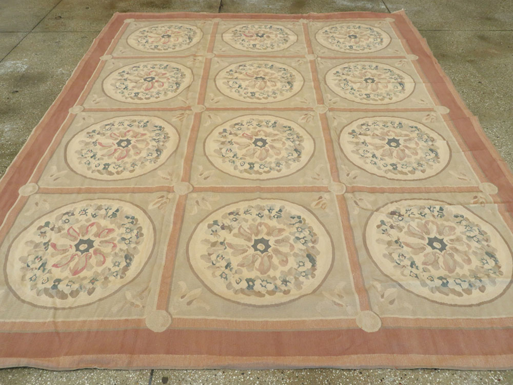 Modern Spanish Aubusson Small Room Size Carpet, No.8885 - Gsblank