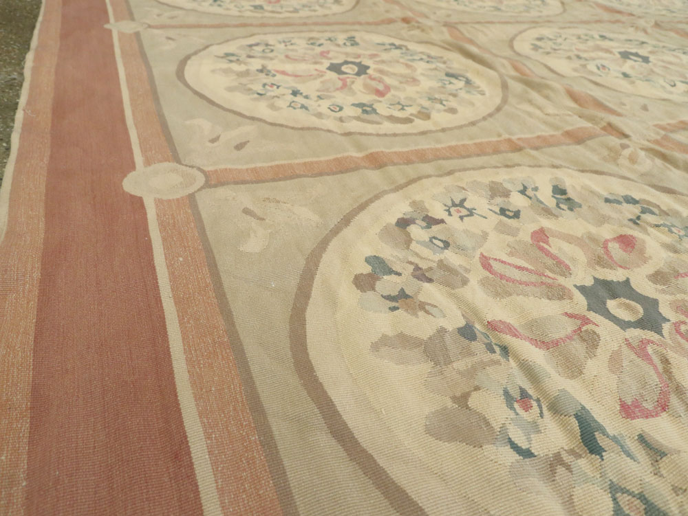 Modern Spanish Aubusson Small Room Size Carpet, No.8885 - Gsblank