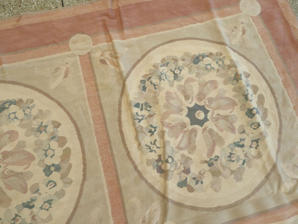 Modern Spanish Aubusson Small Room Size Carpet, No.8885 - Gsblank