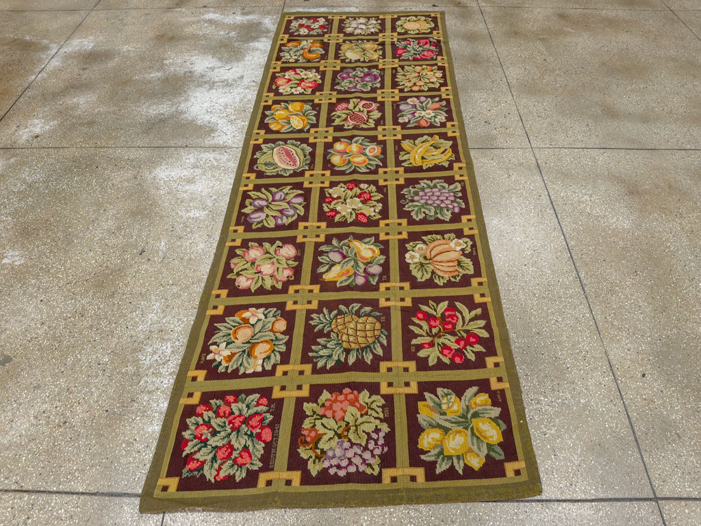 Vintage English Needlepoint Carpet, No.8899 - Gsblank