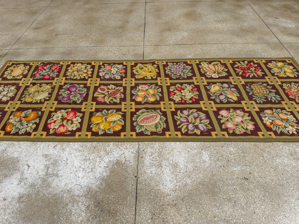 Vintage English Needlepoint Carpet, No.8899 - Gsblank