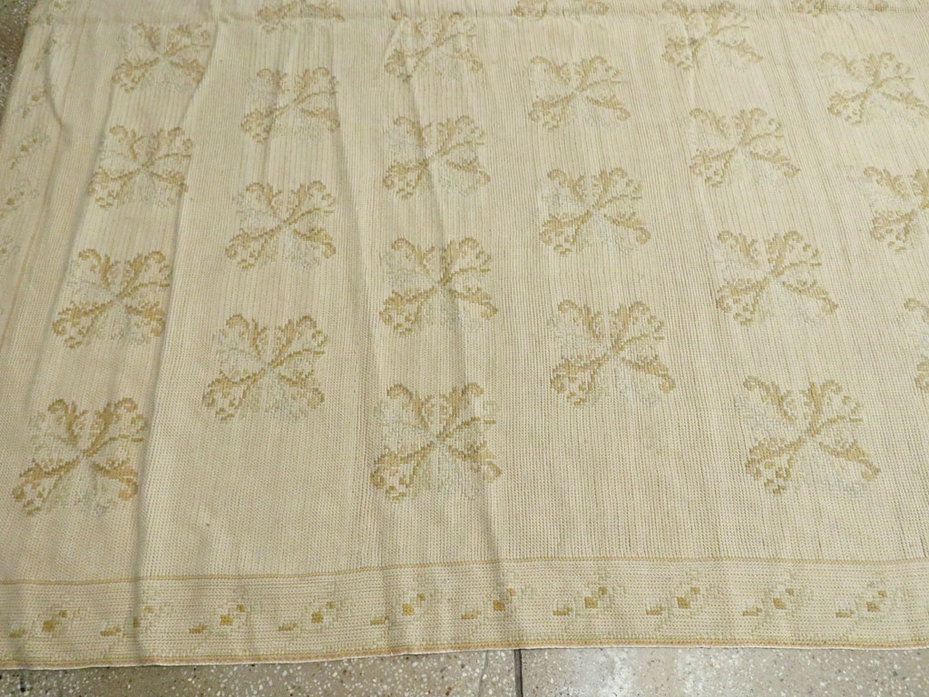 Vintage Portugal Needlepoint Carpet, No.8908 - Gsblank